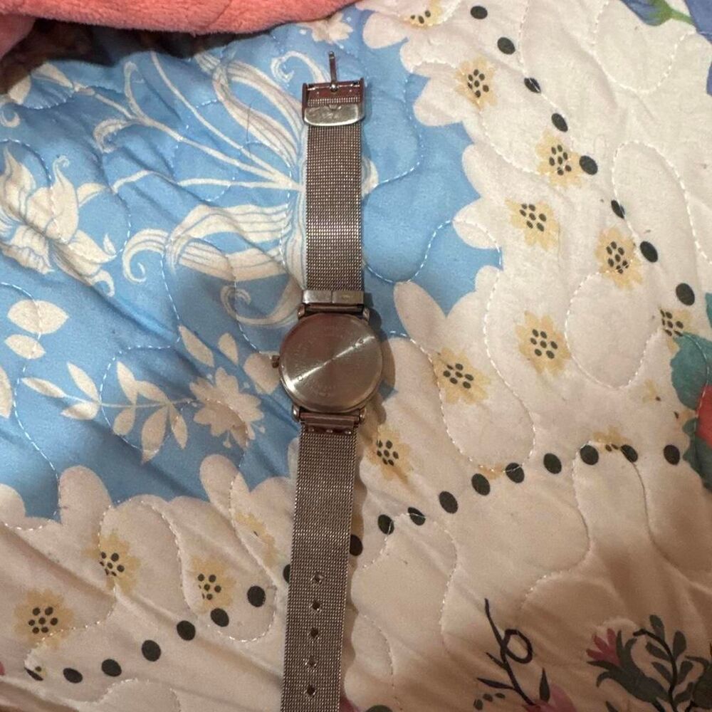 Women's Watch - Picture 2 of 2
